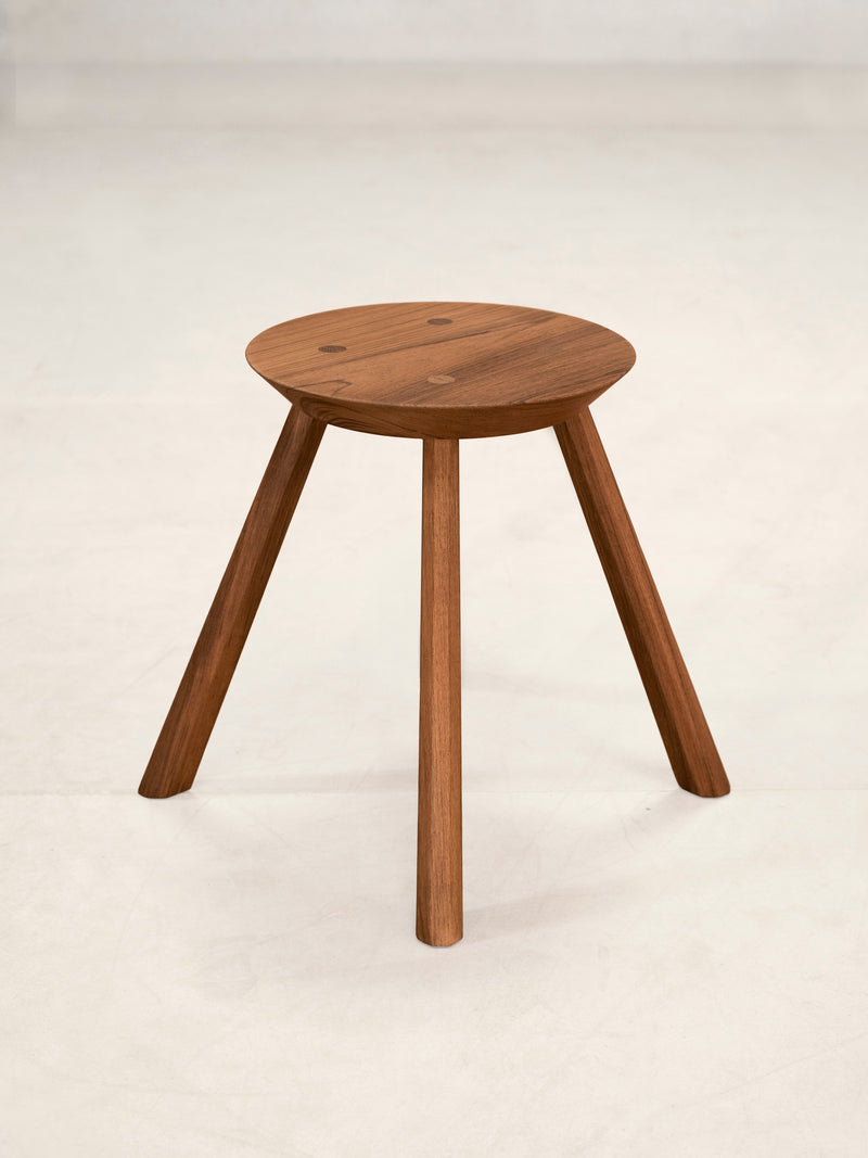 Phantom Hands DW Stool