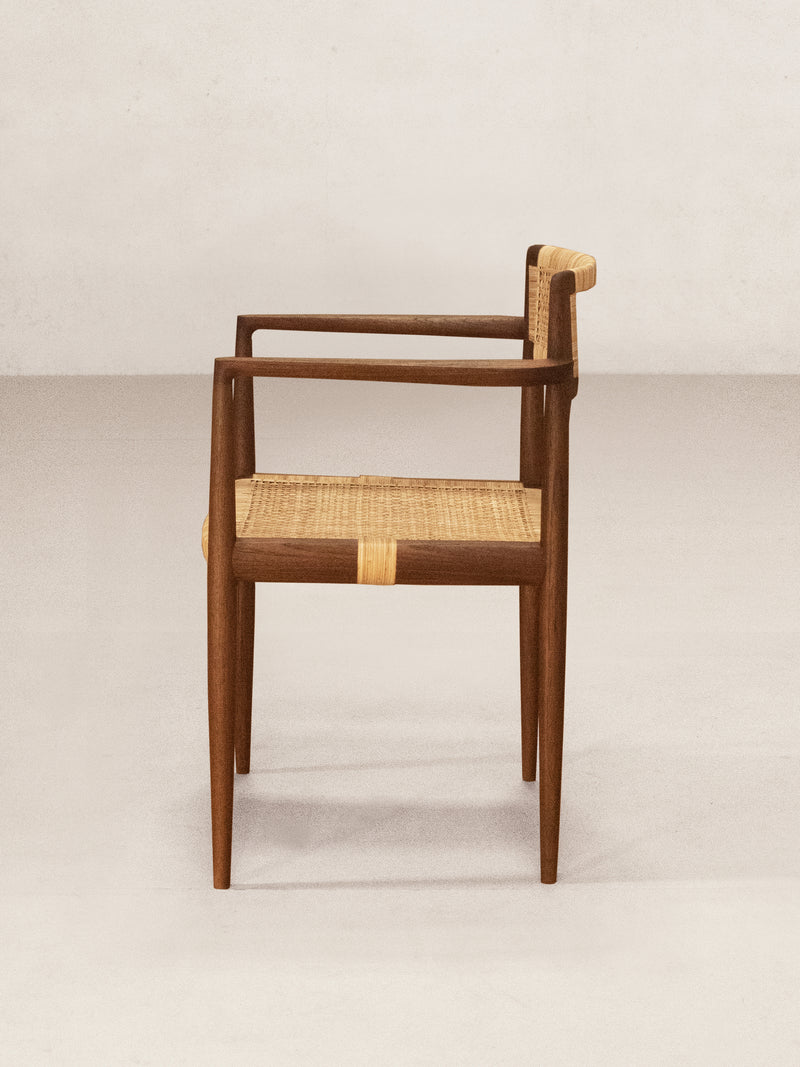 Phantom Hands Tangāli Dining Chair (Two Arms)