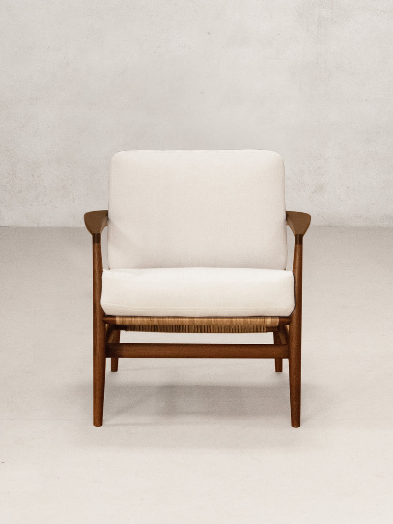 Phantom Hands Tangāli Comfort Chair