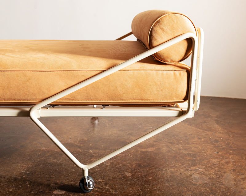 The Rare Apta Daybed by Gio Ponti Produced by Walter Ponti, Italy 1970
